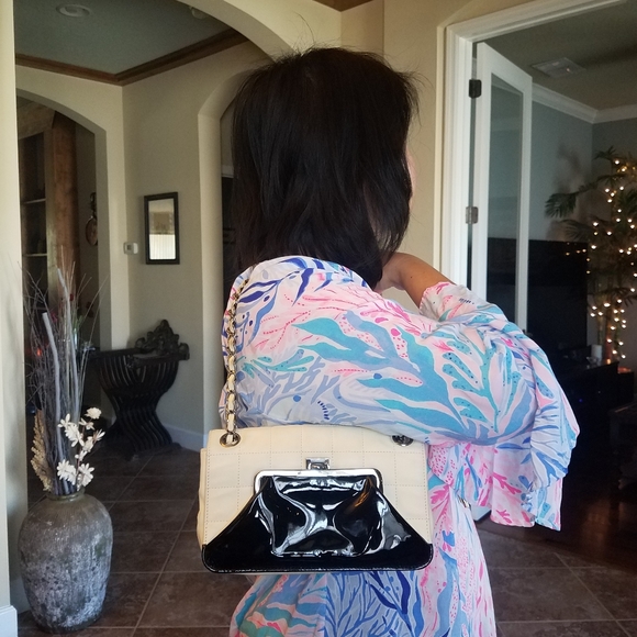 SOLD@!. Chanel Chocolate Bar Kiss Handbag - Picture 2 of 15